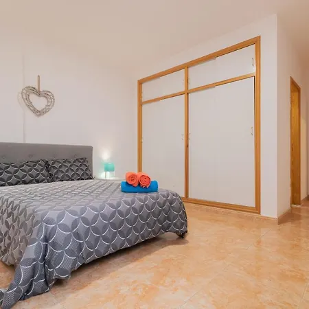 Three Bedroom Appartement Santa-Cruz de Ténérife