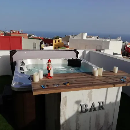 Three Bedroom Appartement *